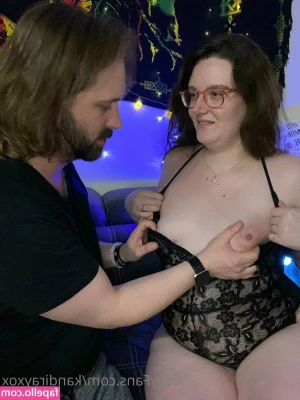 kandirayxox - Hey papi! Tip me so I can hire a helper! 🤕😘🔥😂👍