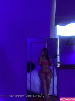sweetestoneee - Slow