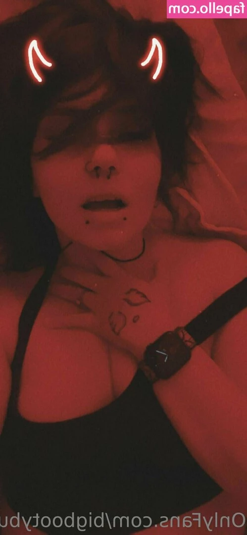desires_raven [ desires-raven ] - happy friday! make yourself useful