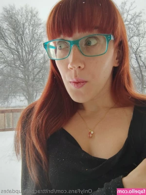 brittrachelleupdates - Hey babe  come and play with me   my pussy is very wet