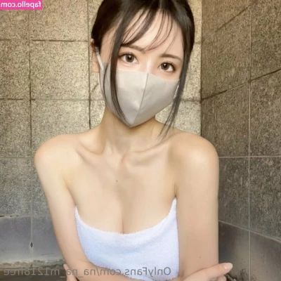 na_na_m1218free [ na-na-m1218free ] - Would you like to lick my feet clean? 😈  @u165498764