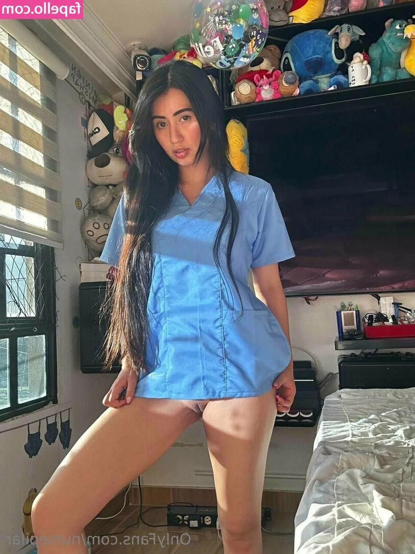 nursepilar - I need someone to help me take pictures in the bath 🥺🥺🥺