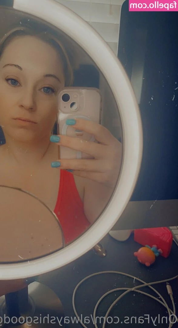 alwayshisgoodgirlfree - You like my big tits? 😋😋