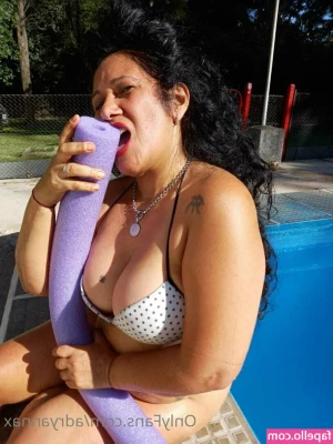 adryannax - Hii babee  Did u miss me    I ve been making new friends  amp  having