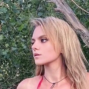 Ashlund Jade