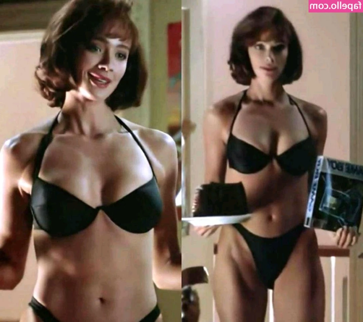 Lauren Holly [ lauren-holly ] - Can I sit on your face? 👅