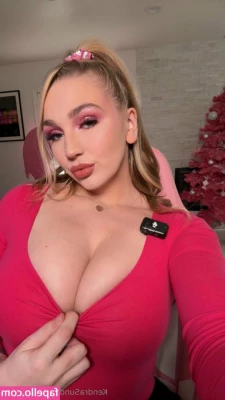 KendraSunderland - BACKSTAGE  123  free version  FULL VERSION on Patreon and OnlyFans