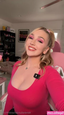 KendraSunderland - Sound on   who likes getting their dick slapped