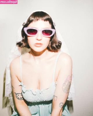Sam Bielanski [ sam-bielanski ] - Would you play w my jiggly ass 🍑