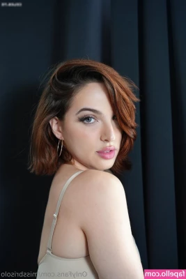 Bri Torres [ bri-torres-18 ] - In the room sexy pics  1