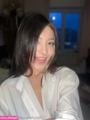 witch_roxie [ witch-roxie ] - Would you bend me over and fuck me