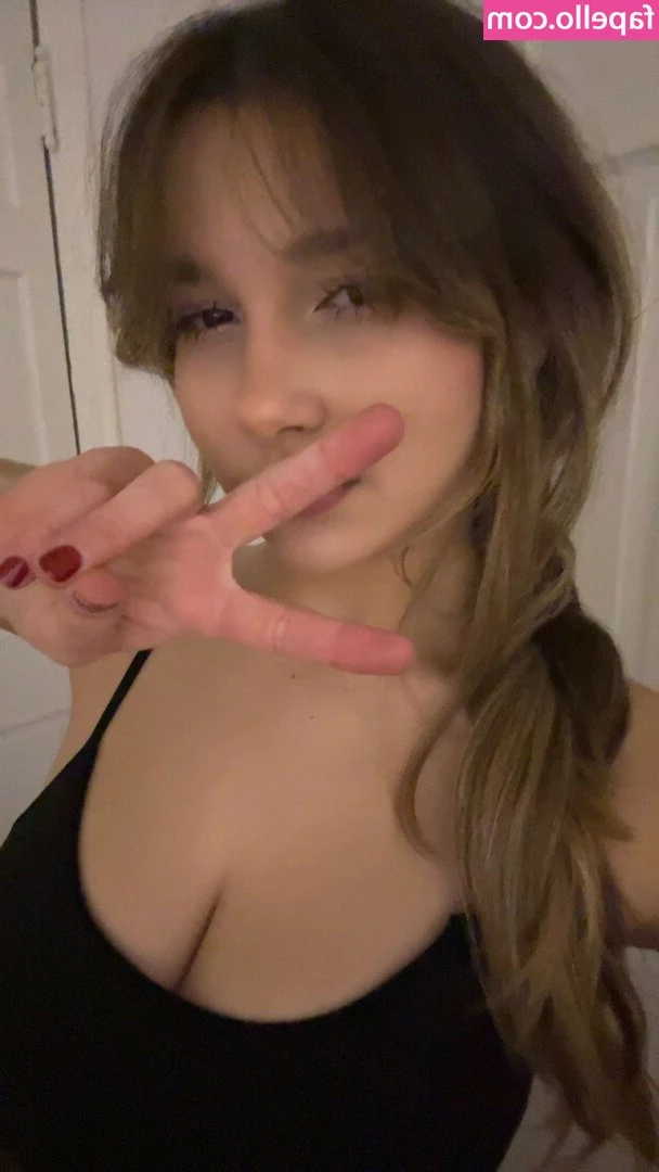 Sara Dobrik [ sara-dobrik ] - Bought new dildos yesterday! Be curious what comes in the future 💕
