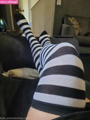 veronica_vlad [ veronica-vlad ] - Feelin' rowdy 🤠
