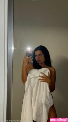 ninaxcarolina - Kiss my ass bb