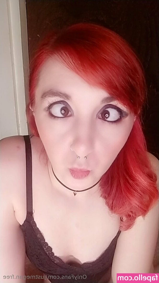 justmegan.free [ justmegan-free ] - Suns out tits out