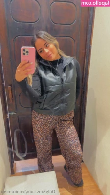 jenniromero - Cheeky   peek   and a little more