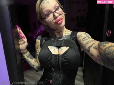 Nasty_bimbo [ nasty-bimbo-1 ] - Ich bin neu und wollte mal wissen was ihr euch so wünscht  vorstellt