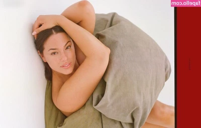Ashley Graham [ ashley-graham ] - Which one