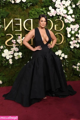 Ashley Graham [ ashley-graham ] - look change