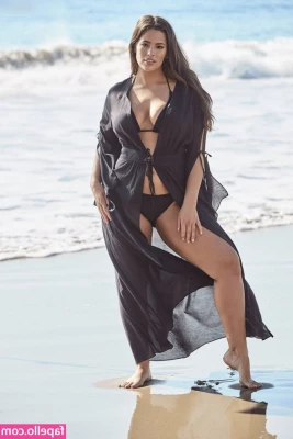 Ashley Graham [ ashley-graham ] - fuck me from behind like a dirty slut