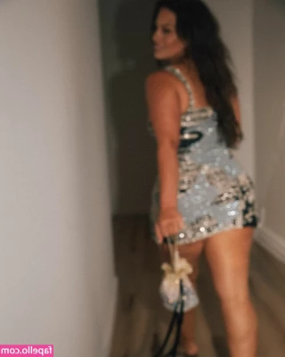 Ashley Graham [ ashley-graham ] - Can t forget the butt view with the thigh highs and boots