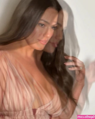 Ashley Graham [ ashley-graham ] - Fotos y Vídeos  ¿Puedo hacerte diabluras? Empezamos la noche de