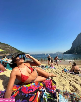 Vitoria Albanese [ vitoria-albanese ] - Hope you re having a great weekend  I am desperately trying to get