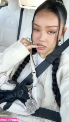 Bella Poarch [ bella-poarch-2 ] - I've got the floss game all tied up 🧵and yes I know I have a