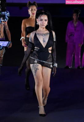 Bella Poarch [ bella-poarch-2 ] - AD  grace  21 years old    TOP 9 2  creator    gracebabyyyyyy  VIP   