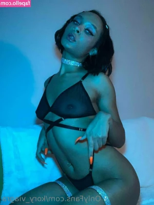 kory_viagra [ kory-viagra ] - Si quieres ver contenido más explícito pídeme todo lo que quieras