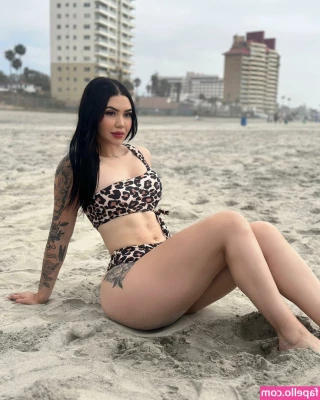 Kim Muñoz [ kim-munoz ] - I'll get it ready for you...