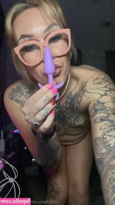 trannyqueen - I LOVE TO IMAGINE ITS YOUR COCK FLOODING MY PUSSY 😍 XXX