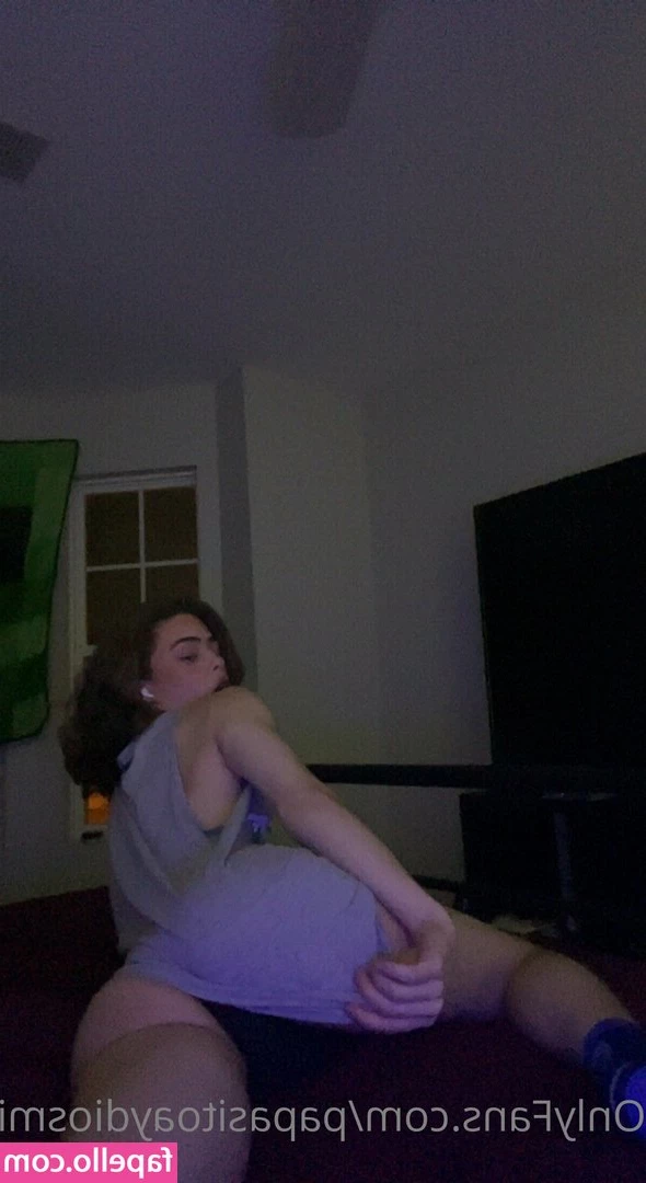Luigi Primero [ luigi-primero ] - face down spread cheeks neglect girl dick