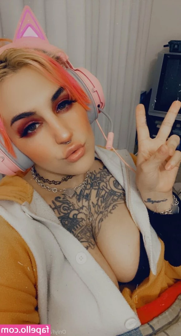 wendyclear - Come suck on this pussy for me