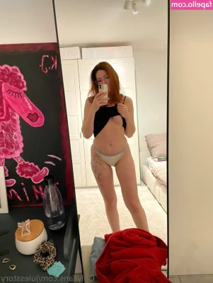 julesstory - STEAMY SLEEPOVER    Me and my friend Maddie had a sleepover  And