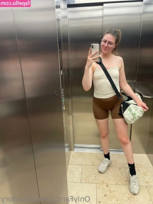 julesstory - Sei sicuro che non vuoi divertirti con me come si deve  Io sono tutta