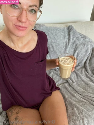 julesstory - POV im on top about to ride you at the gym   cum to my VIP page for