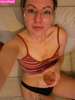 julesstory - Some more from earlier today   I want these ripped off me