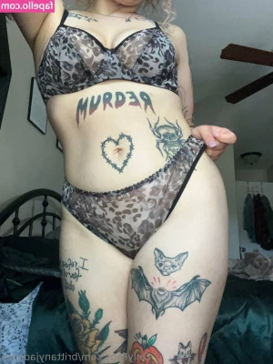 Brittany Jade [ brittany-jade ] - i love when sir edges me 🤤 who wants to see more vids like this?