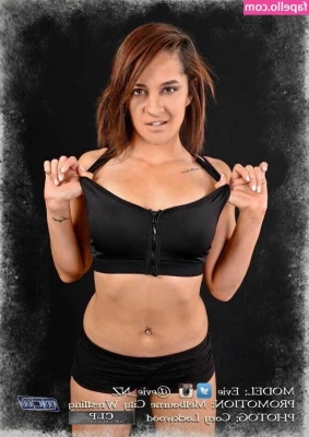 Dakota Kai [ dakota-kai ] - you would think with how often i travel i would have packing down as part 1