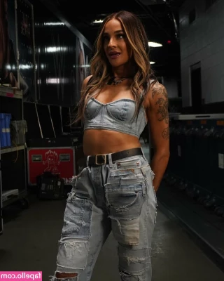 Dakota Kai [ dakota-kai ] - Are you coming to take a shower with me