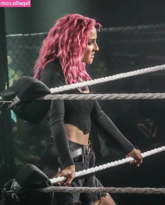 Dakota Kai [ dakota-kai ] - See me topless in this dark and artistic photo gallery