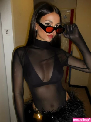 Victoria Justice [ victoria-justice-1 ] - I kinda love being a stripper