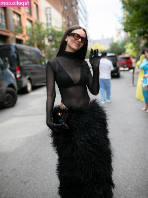 Victoria Justice [ victoria-justice-1 ] - Where would u like to begin if u were here in my bed rn
