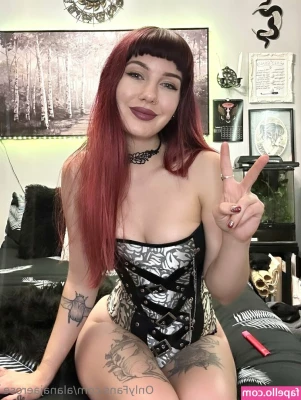 alanajaerose - Would you want to buy my used panties