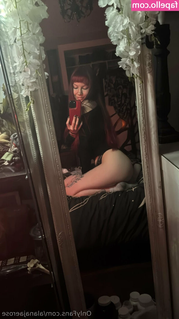 alanajaerose - Order a hot custom fantasy video from me! Message me with your idea