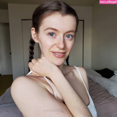 VioletFoxy - I been brushing up on my hill billie vibes🤠 In my French bohemian