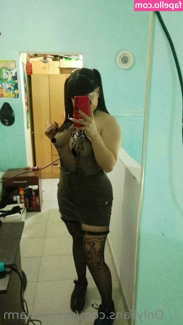 skylarcharm - Depressed but well dressed