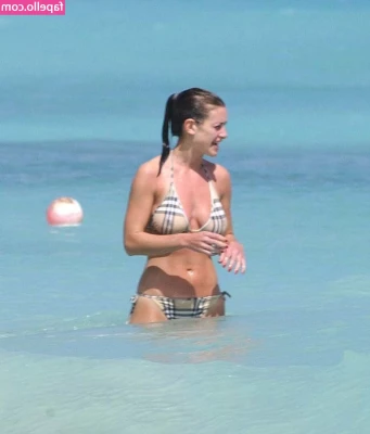 Kirsty Gallacher [ kirsty-gallacher ] - imagine leaving such rough kisses that I get bruises all over my