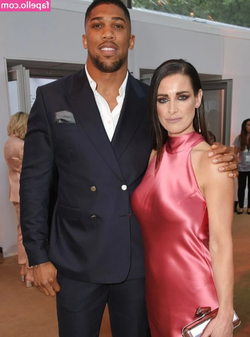 Kirsty Gallacher [ kirsty-gallacher ] - pussy lips never secured in my panties   you can fuck me anywhere
